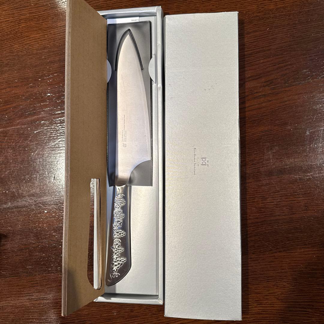 栗原はるみ　複合材ぶどつ柄キッチンナイフM