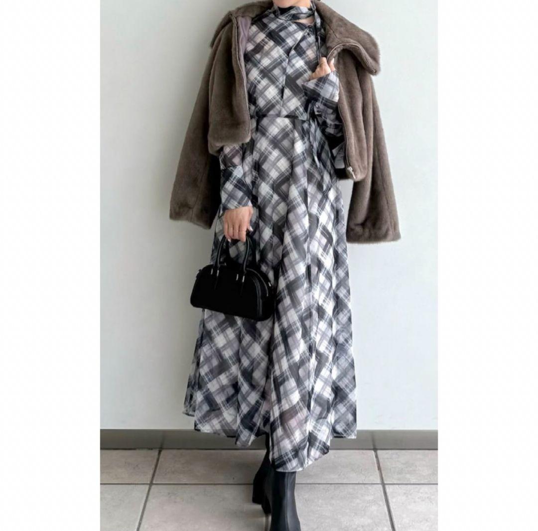 2025AW　FRAY I.D デザインボウタイシアープリントワンピース