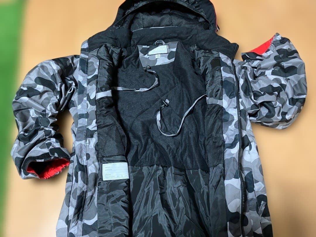 Phenix 未使用　迷彩柄 スキーウェア上下セット170cm