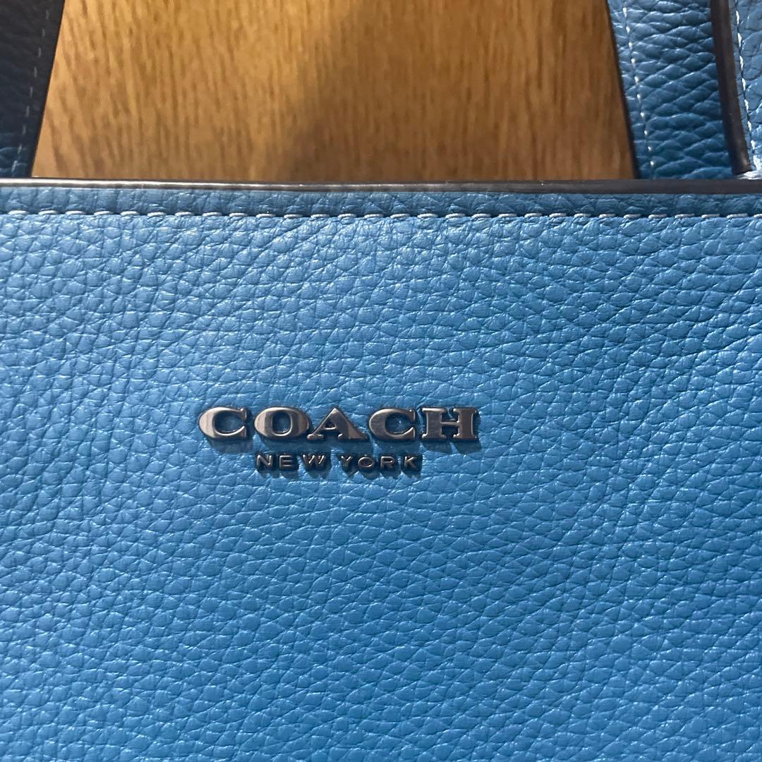 COACH 青 レザートートバッグ