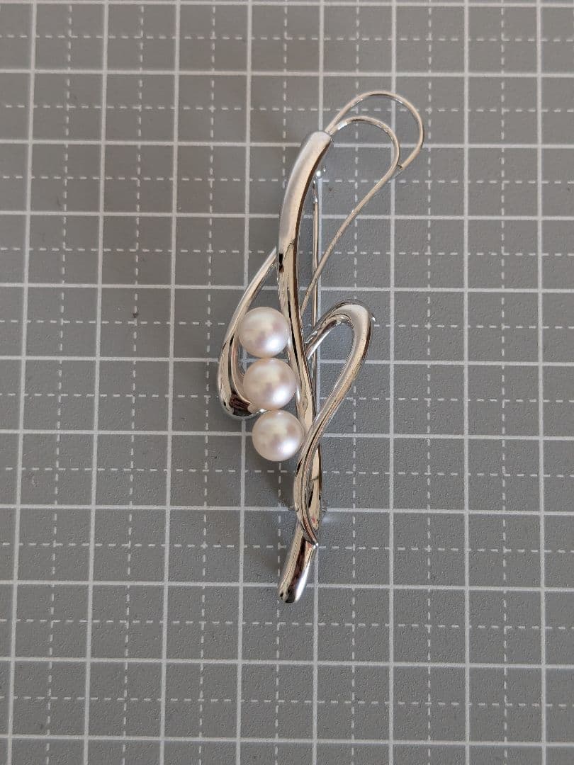 b*9様 TASAKI　シルバー　パールブローチ