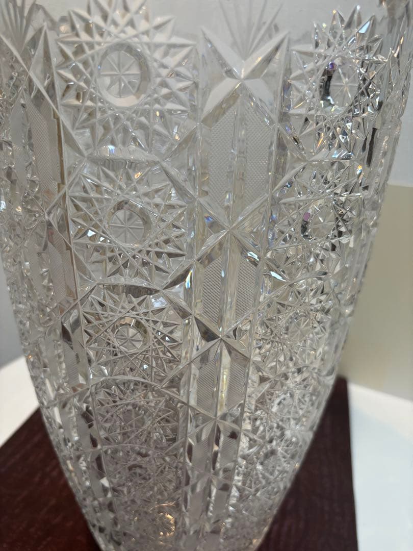 高さ35センチ　特大のクリスタル花瓶　美しいカット