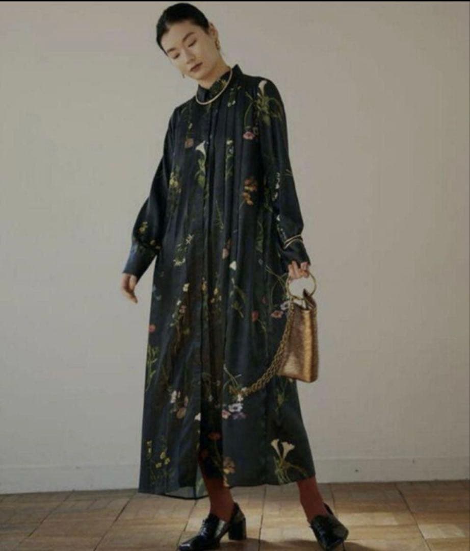 Ameri フラワープリント　プリーツワンピース