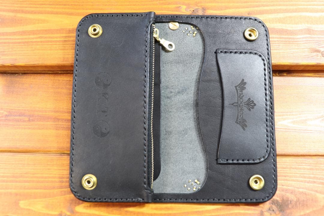 ☆フラワー　スタッズロングウォレット　☆