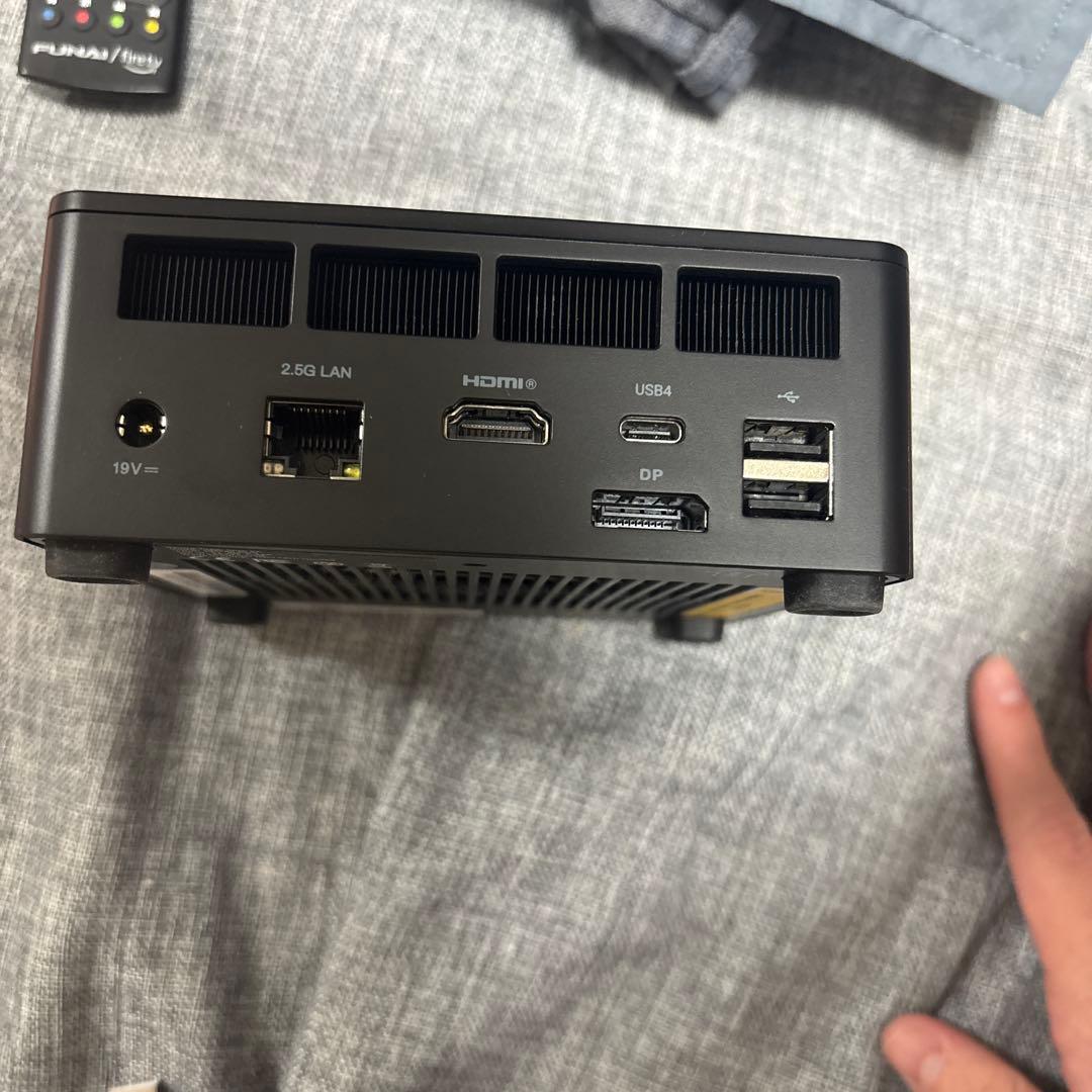 MINISFORUM ミニPC UM760 Ryzen 5 7640Hジャンク品