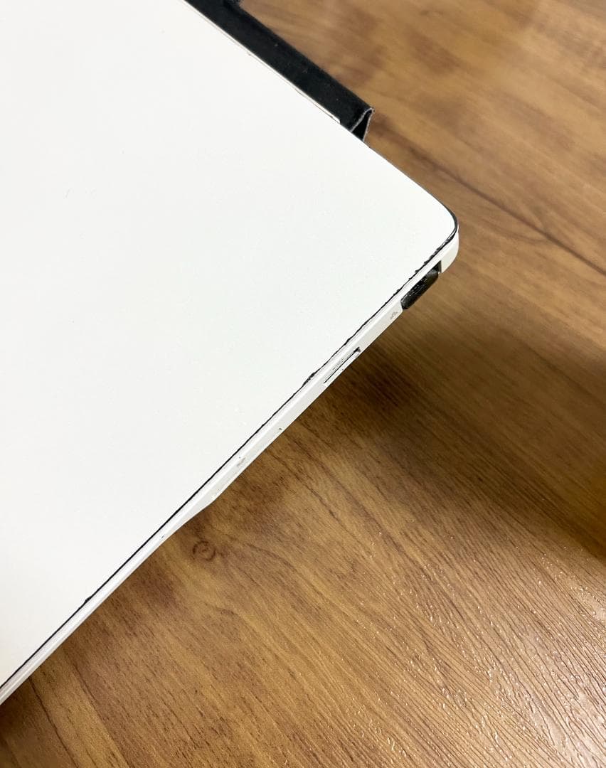 Windowsノート本体 FMV LIFEBOOK UH93/F3 FMVU93F3WZ