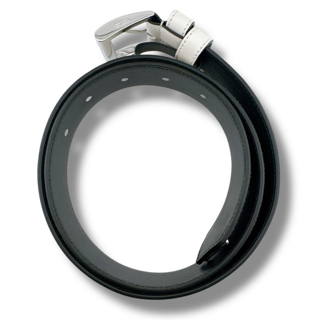 未使用級◇プラダ レザー トライアングルロゴ 三角プレート ホワイト ベルト