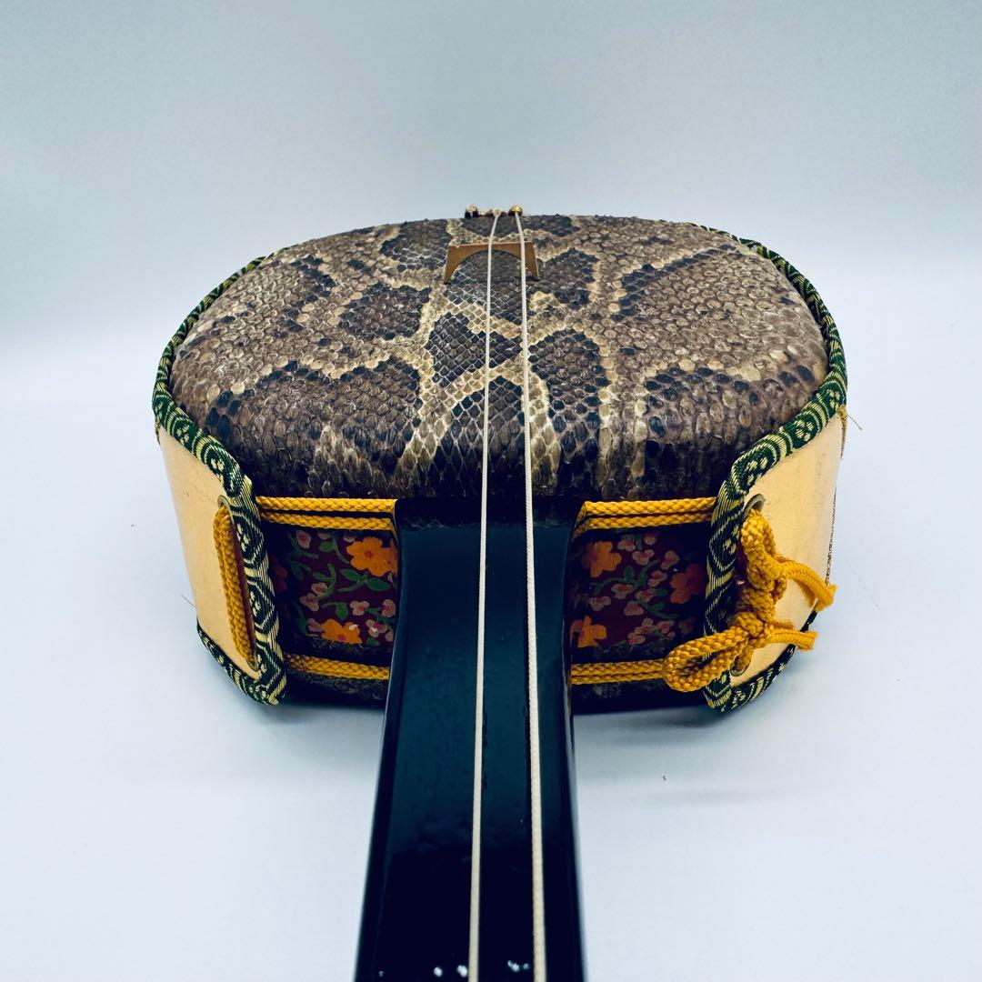 三線 本皮使用 蛇皮張り 沖縄伝統楽器　収納袋・木箱付　現状品　ジャンク