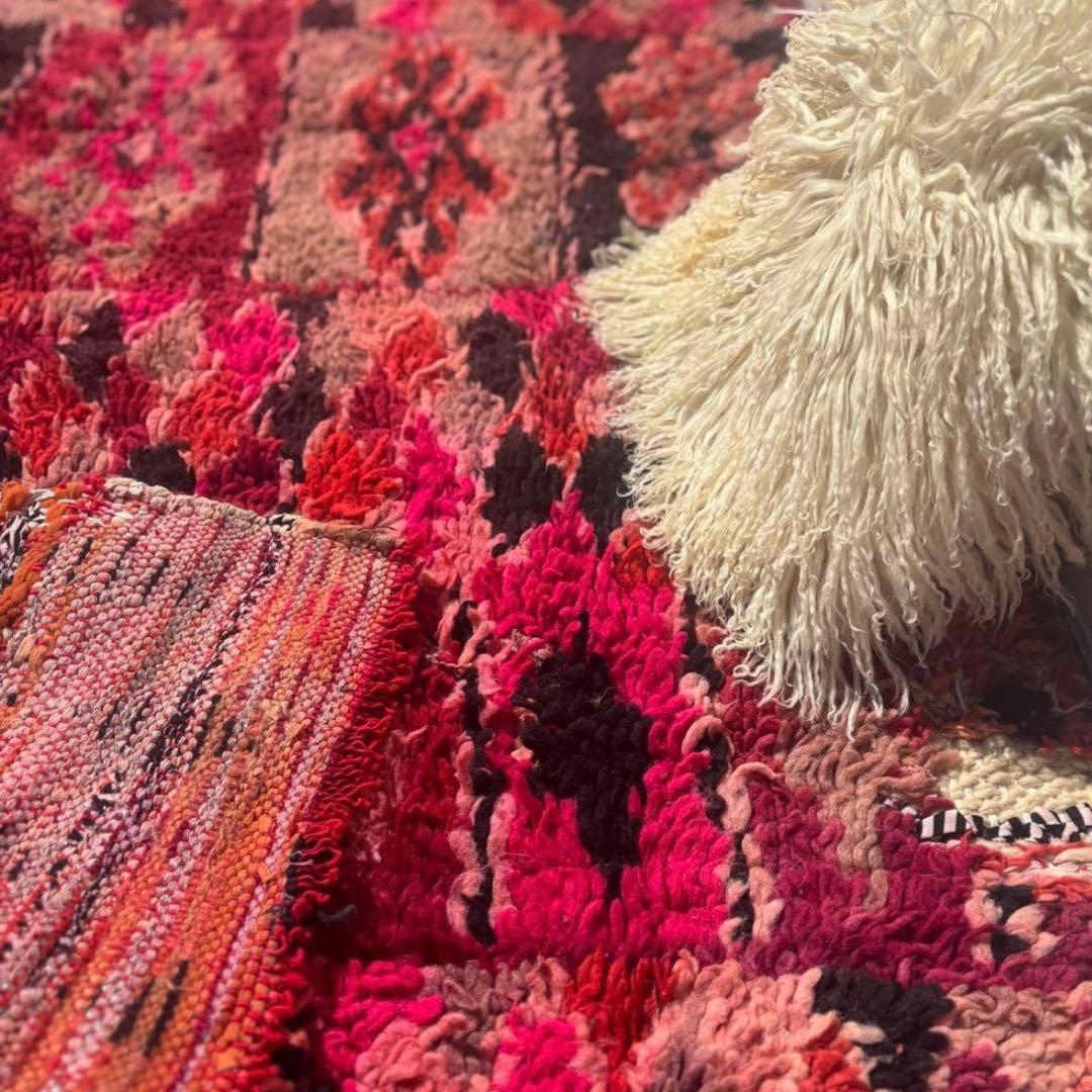 90年代　モロッコビンテージ　ラグ　ベニワレン　ビビッドピンク