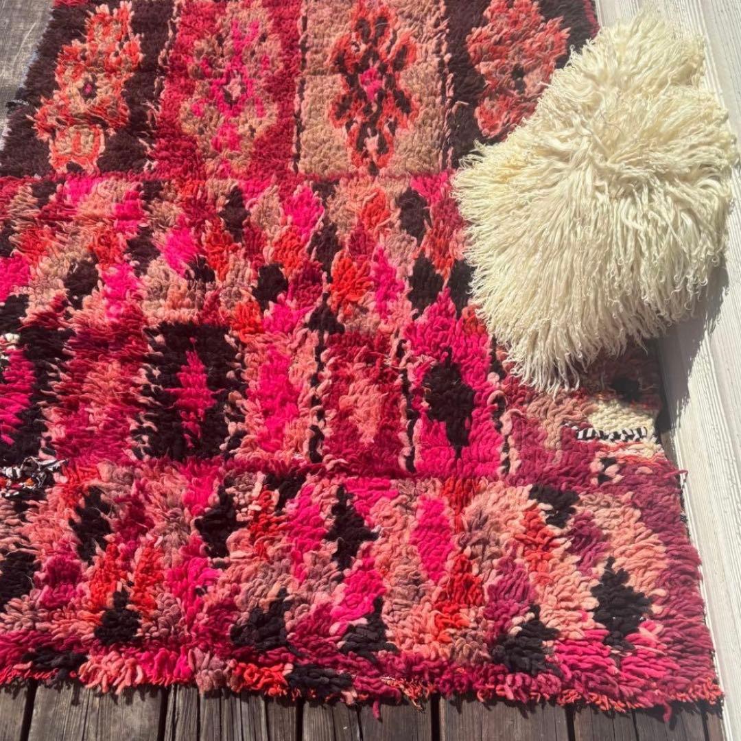 90年代　モロッコビンテージ　ラグ　ベニワレン　ビビッドピンク
