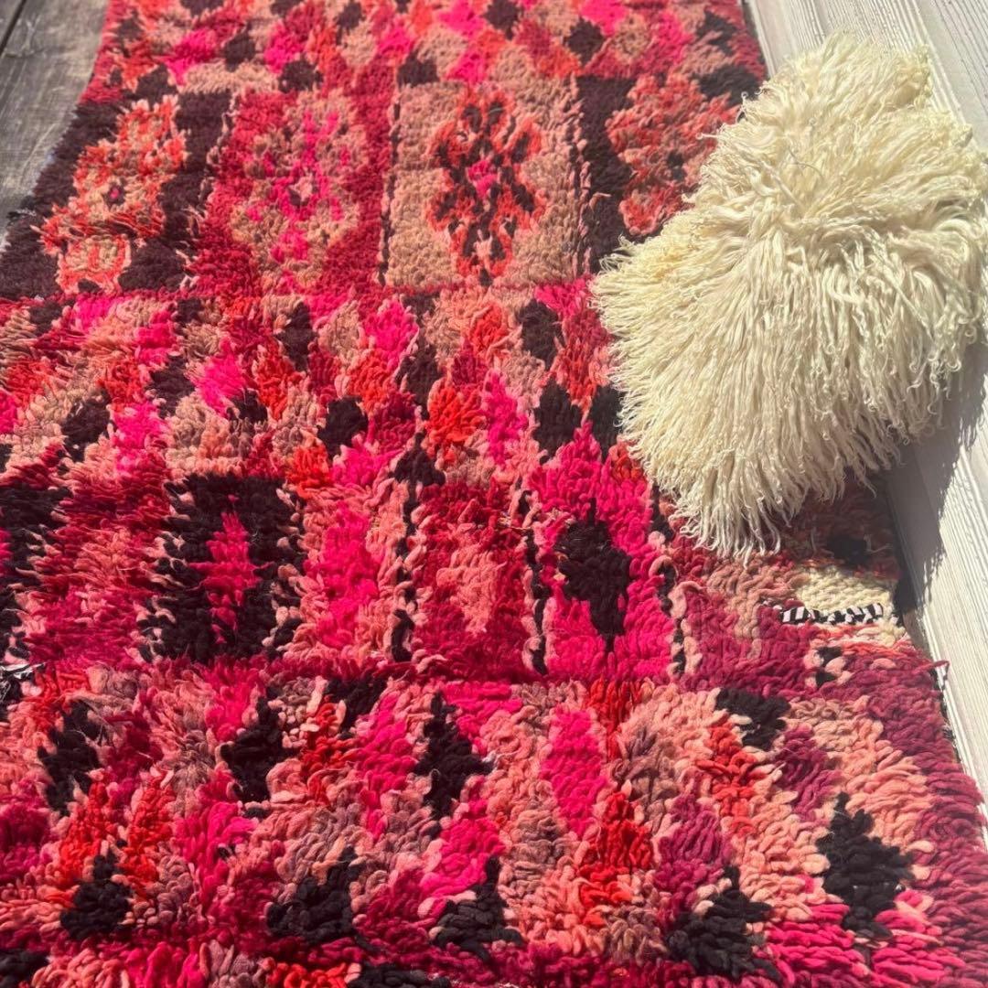 90年代　モロッコビンテージ　ラグ　ベニワレン　ビビッドピンク