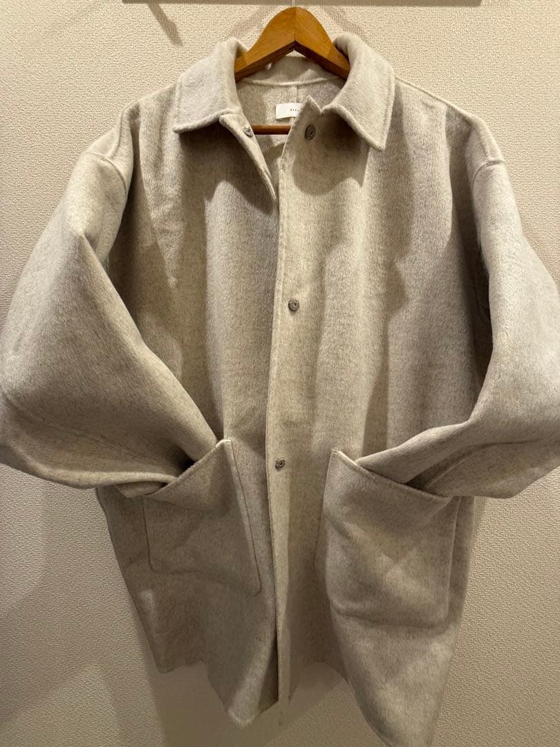 Kagure かぐれ　ウールステンカラーショートコート　オートミール