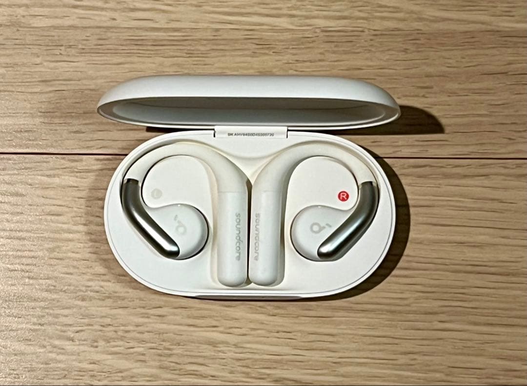 【美品】Soundcore AeroFit ワイヤレスイヤホン