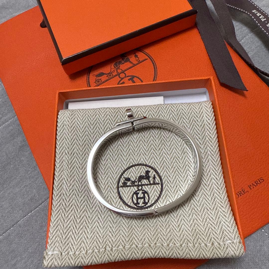 moca⭐︎新品未使用エナメルブレスレット 《ミニ・クリック・ケリー》