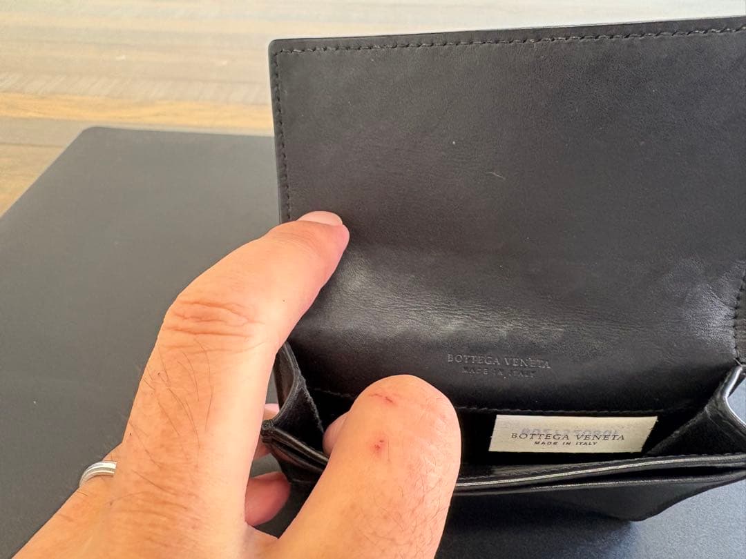 BOTTEGA VENETA 編み込みレザー名刺入れ