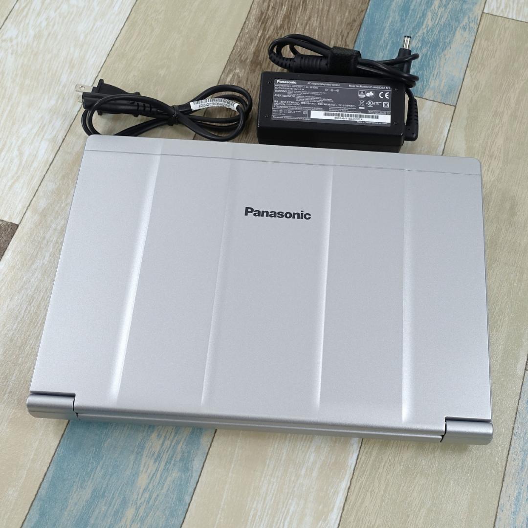 超高速ＳＳＤ換装✨美品の軽量モバイル✨第８世代コアｉ５✨ノートパソコン✨️日本製