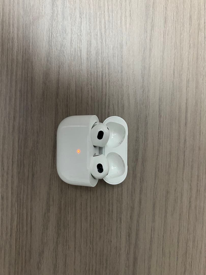 AirPods (第3世代) ホワイト 充電ケース付き