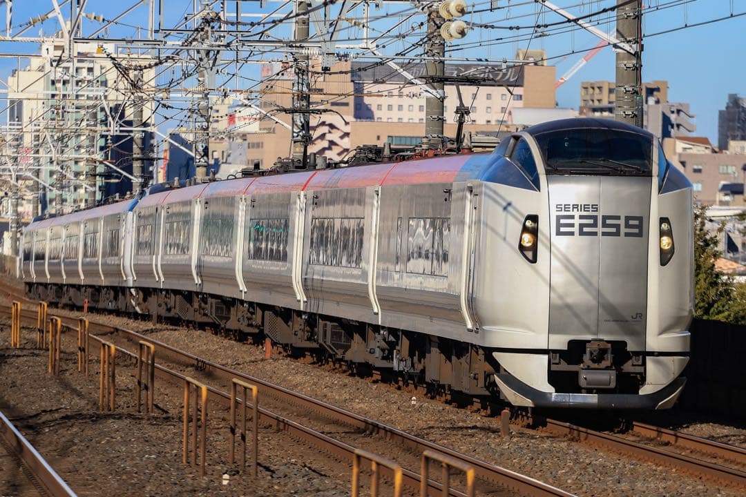 本日セール！　キャノン70-200mm f4　ズームレンズ白です！