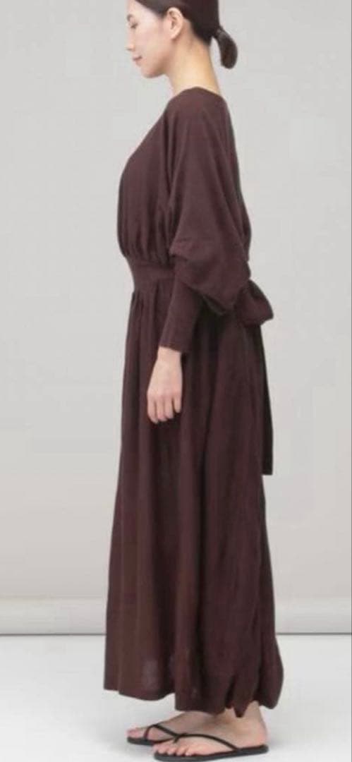 カレンソロジー ドルマンスリーブ　ニットワンピース　茶　新品同様