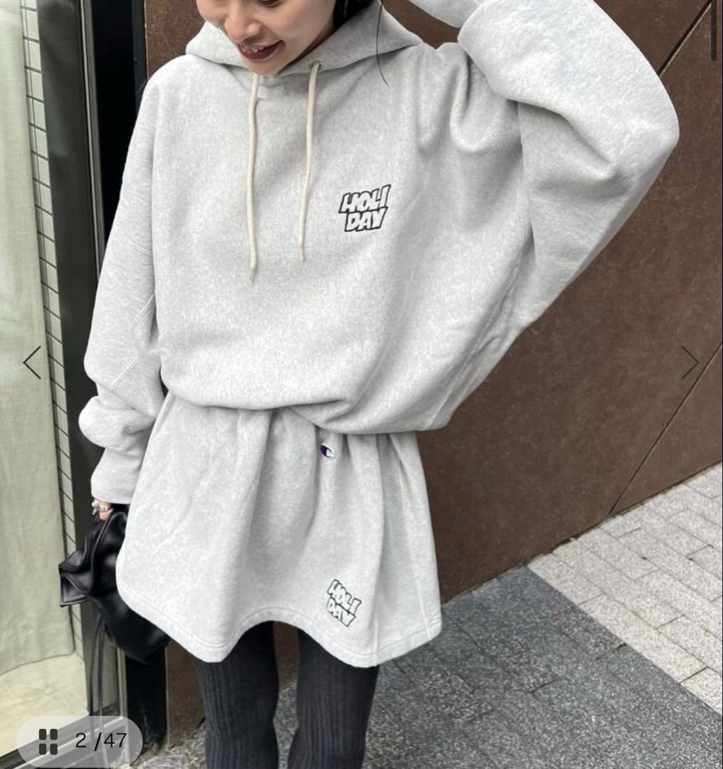 holiday フーディー　グレー　最終お値下げ
