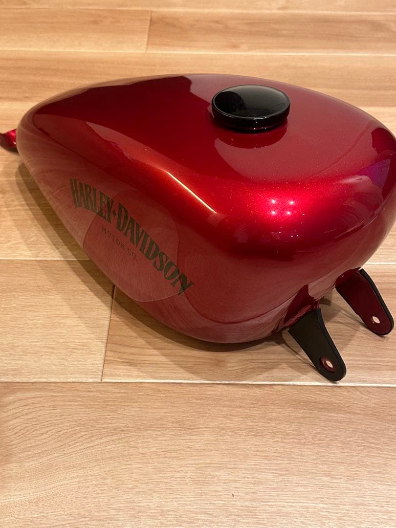 【スポーツスター 】純正タンク　ハーレーダビッドソン　xl883 xl1200