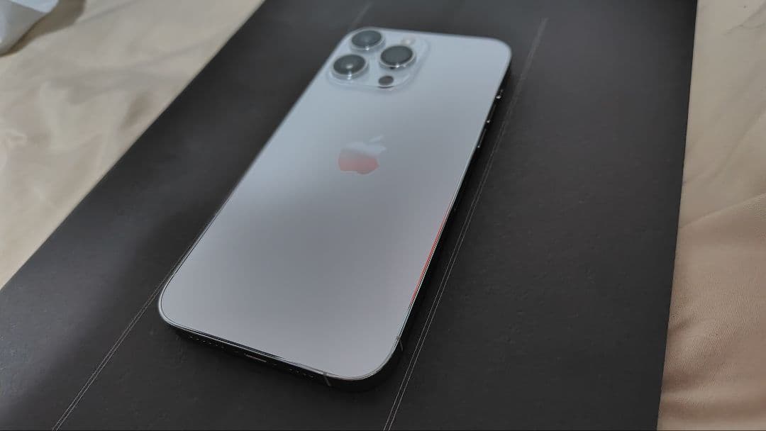 docomo　iPhone 14 Pro Max 128GB シルバー　おまけ付