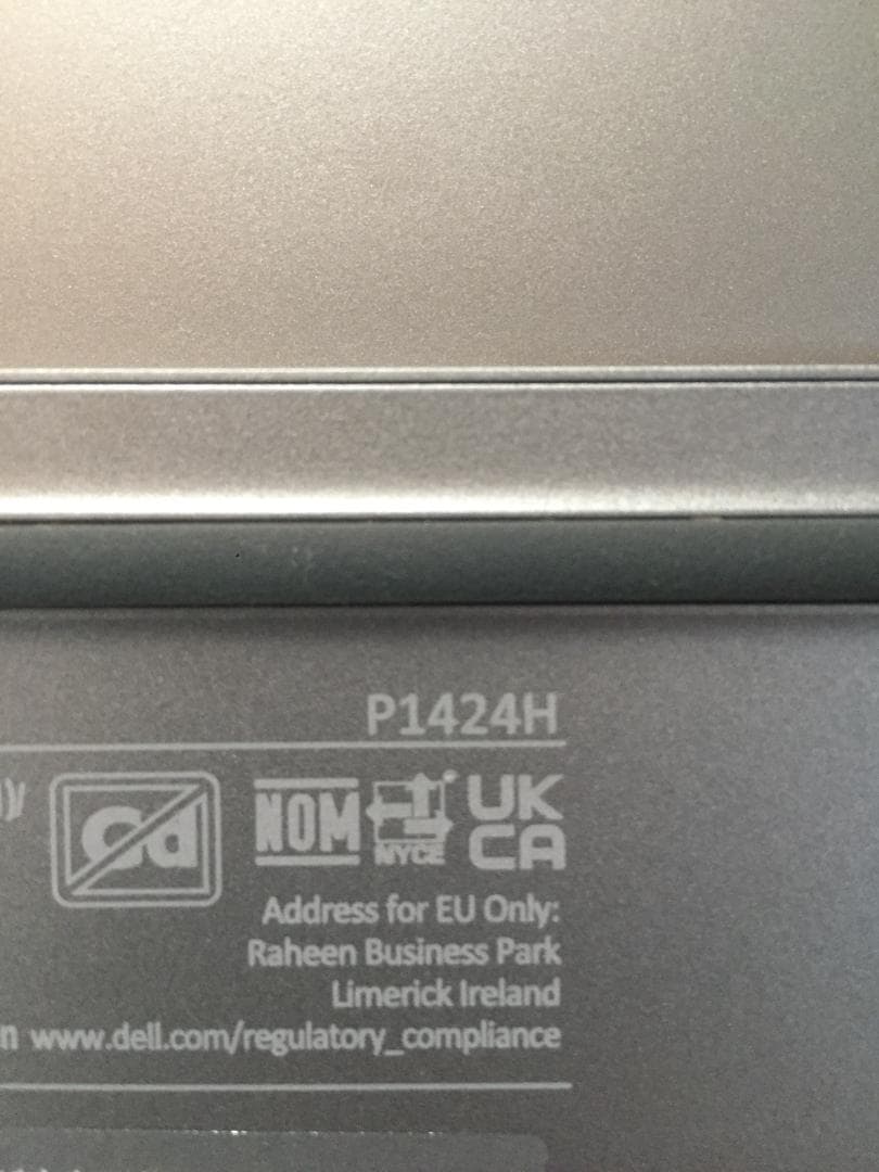 美品　DELL デル　P1424H ポータブルモニター シルバー