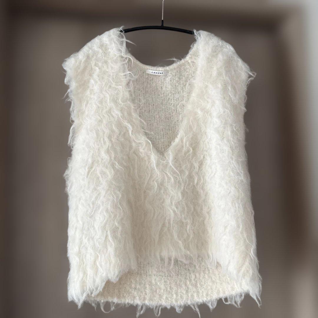 CADUNE カデュネ　ホワイト ベスト ジレ　38