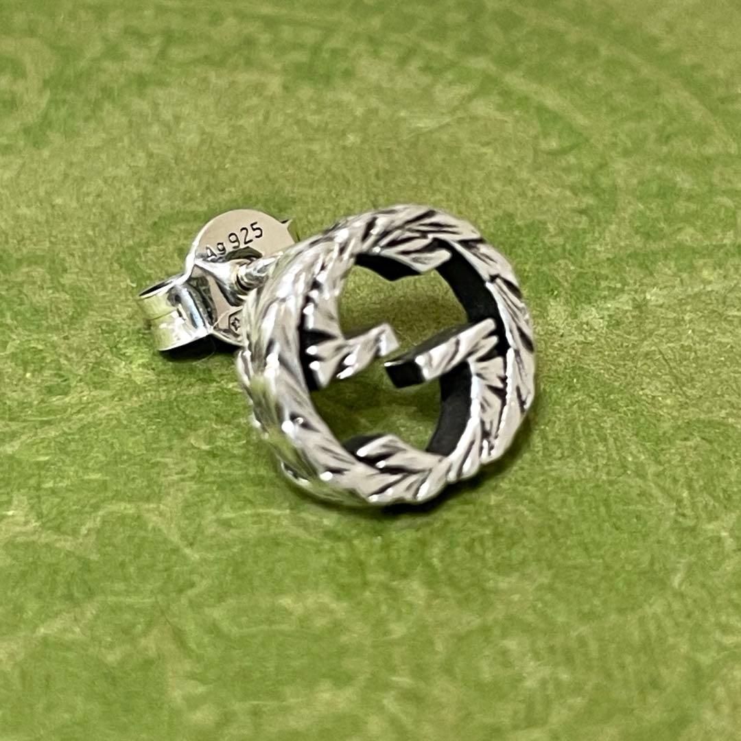 【極美品】グッチ　インターロッキングピアス片耳　メンズ/レディース　アラベスク