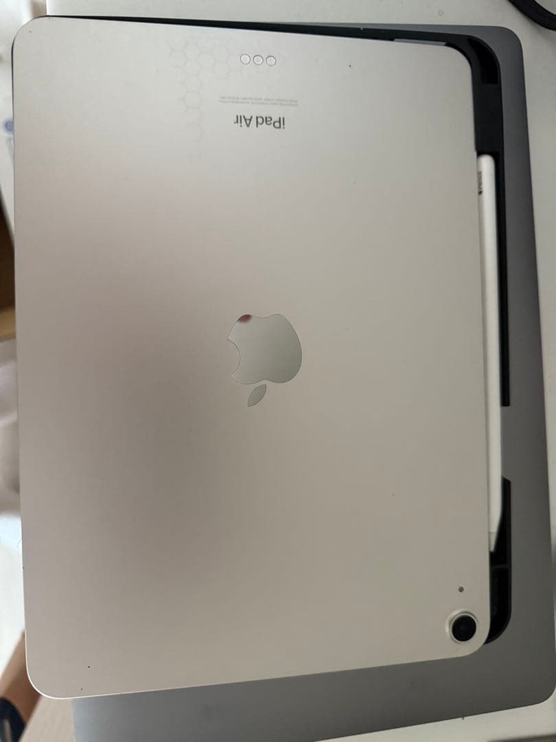 Apple iPad Air シルバー