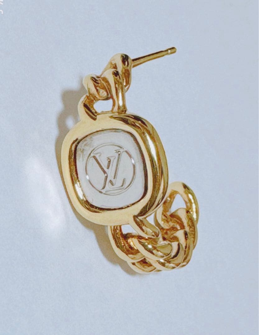 ルイヴィトンピアスM 61093片耳のみ