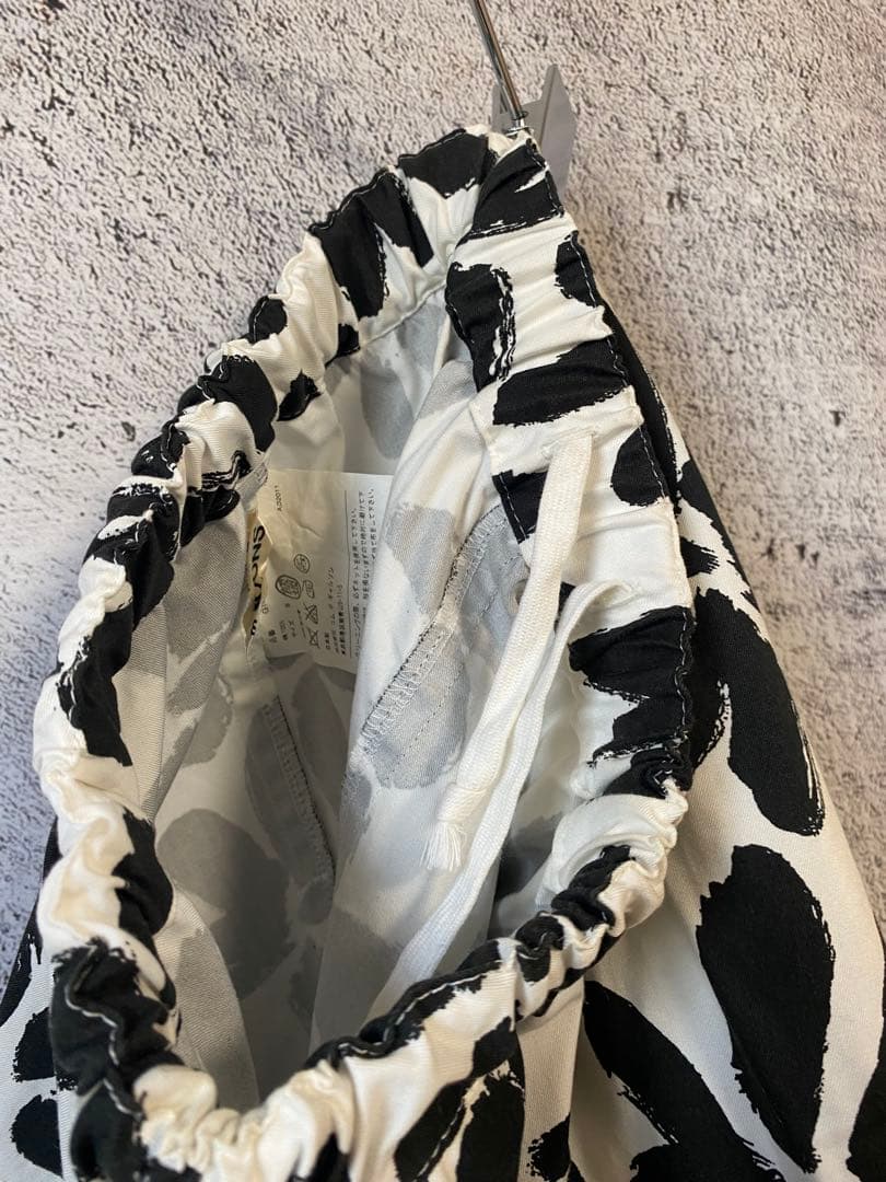 コムデギャルソン　フラワーカボチャパンツ