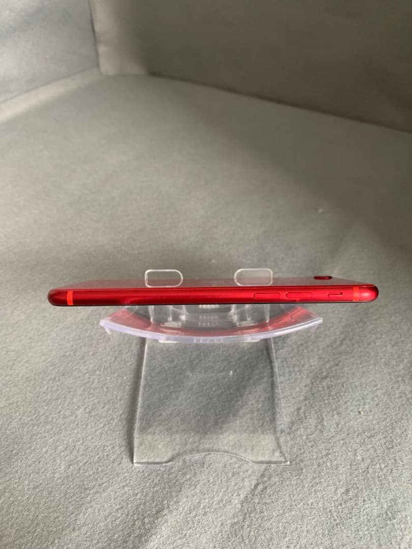 超美品　国内版　SIMフリー　iPhoneSE 第二世代　128GB レッド色