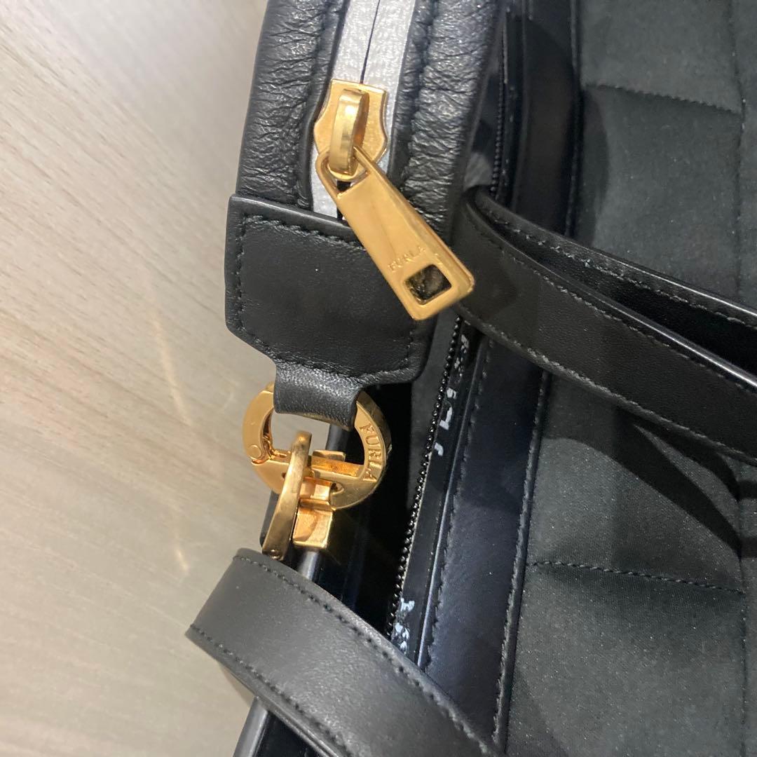 FURLA 黒 キルティング ナイロン バッグ