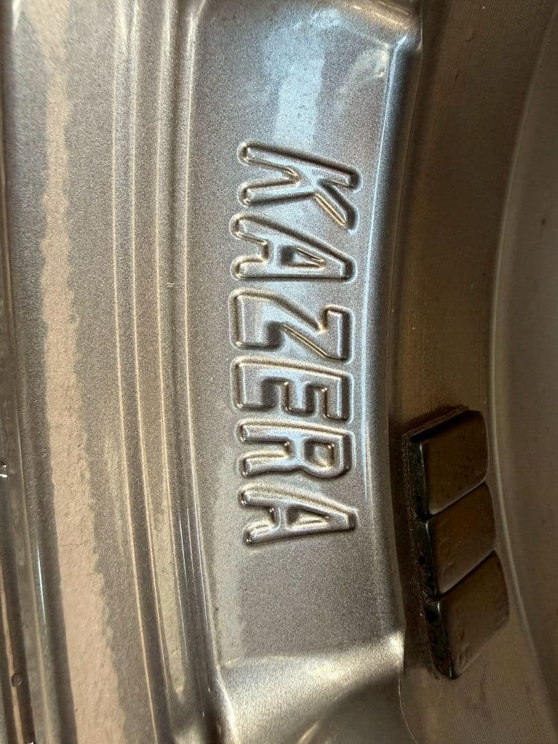 美品kazeraアルミ、タイヤバリ溝売切ます即送