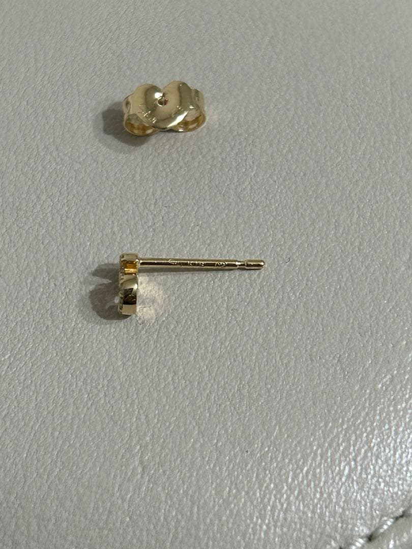 スタージュエリー　K18 ダイヤモンド　イニシャル　ピアス