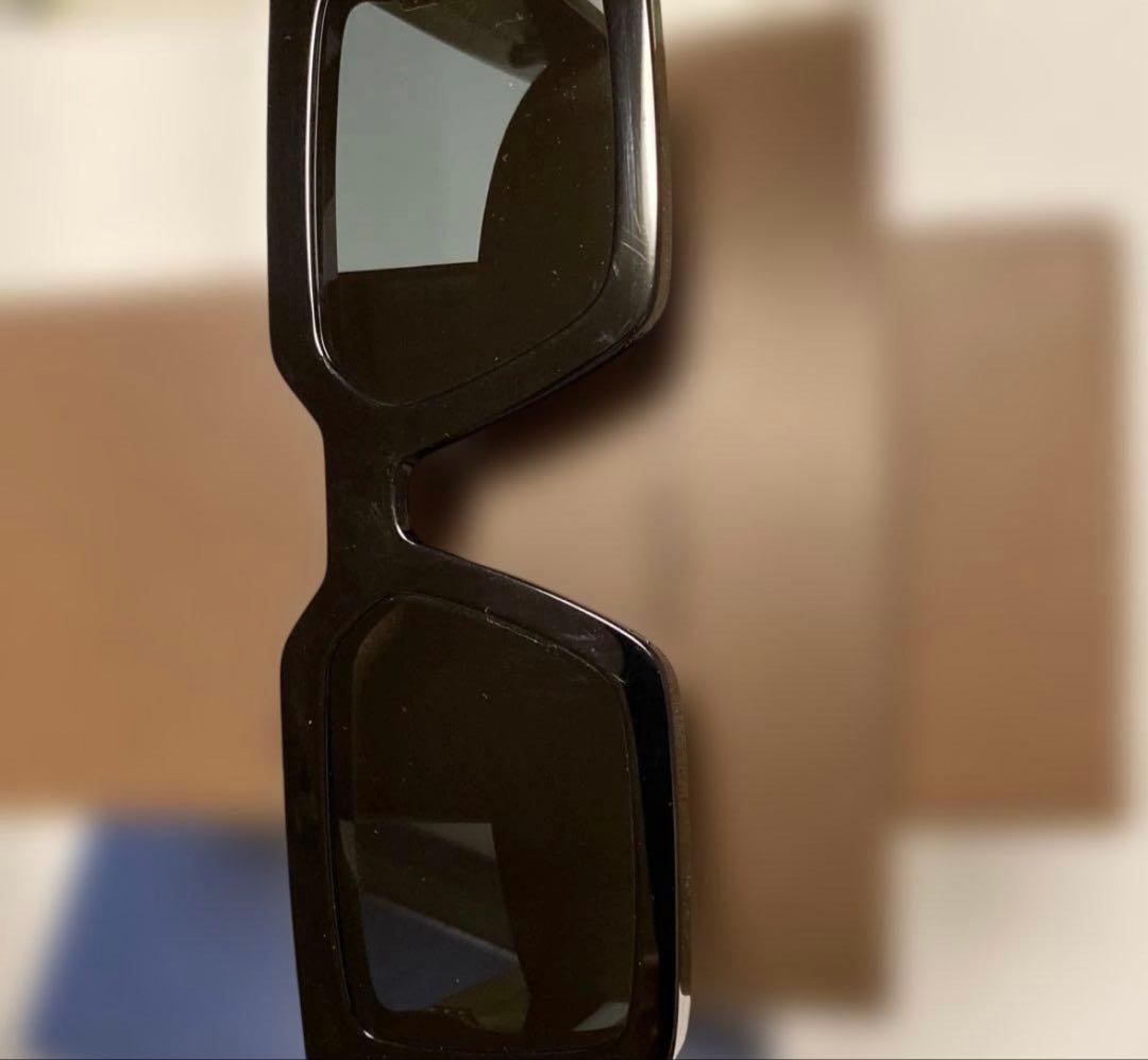 R*様 レア Louis Vuitton ブラック サングラス