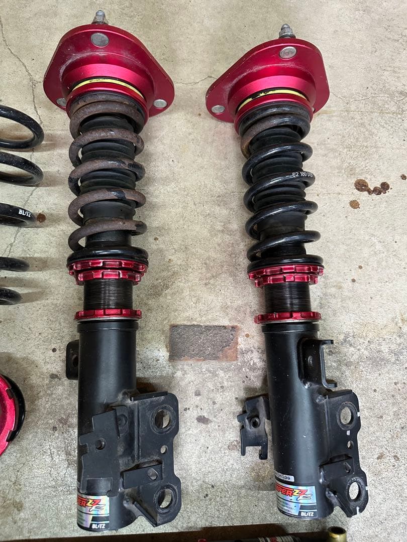 トヨタ　ルミオン　車高調