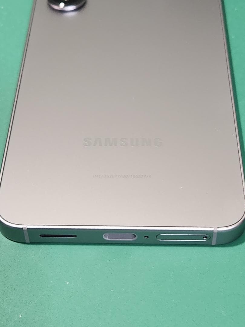 Samsung Galaxy S25 シルバー 国内版　SIMフリー
