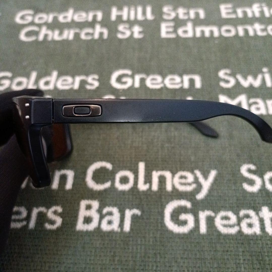 OAKLEY　HOLBROOK　ラスターオレンジ