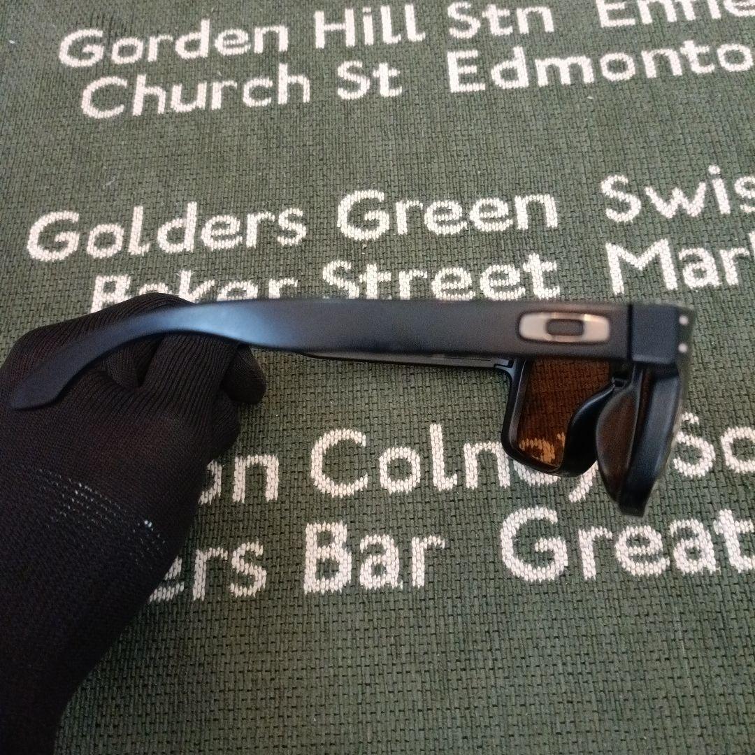 OAKLEY　HOLBROOK　ラスターオレンジ