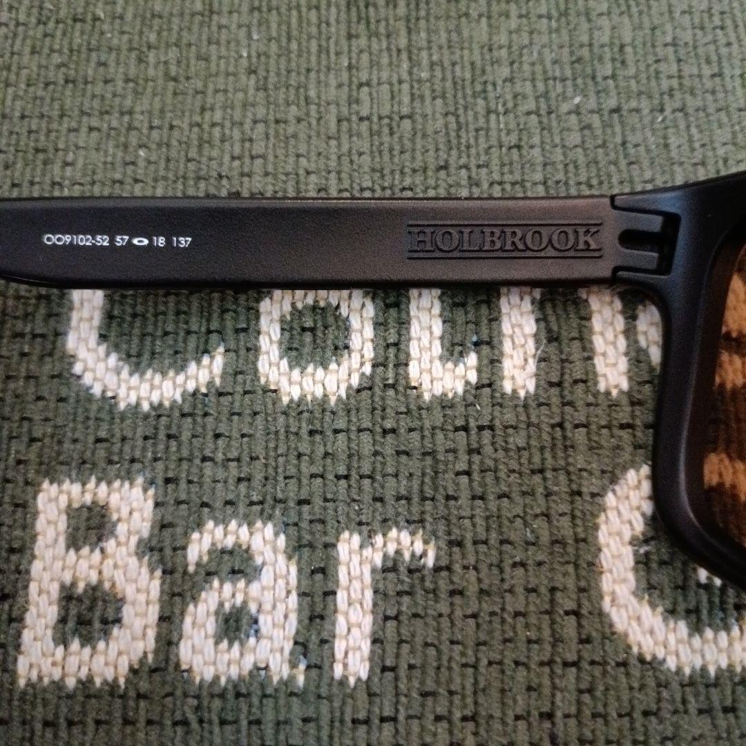 OAKLEY　HOLBROOK　ラスターオレンジ