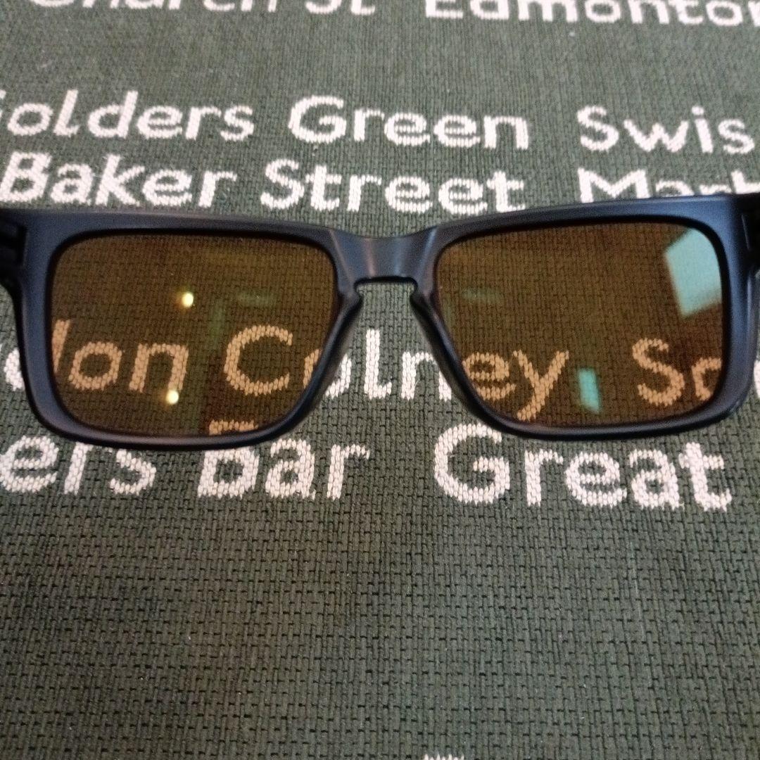 OAKLEY　HOLBROOK　ラスターオレンジ