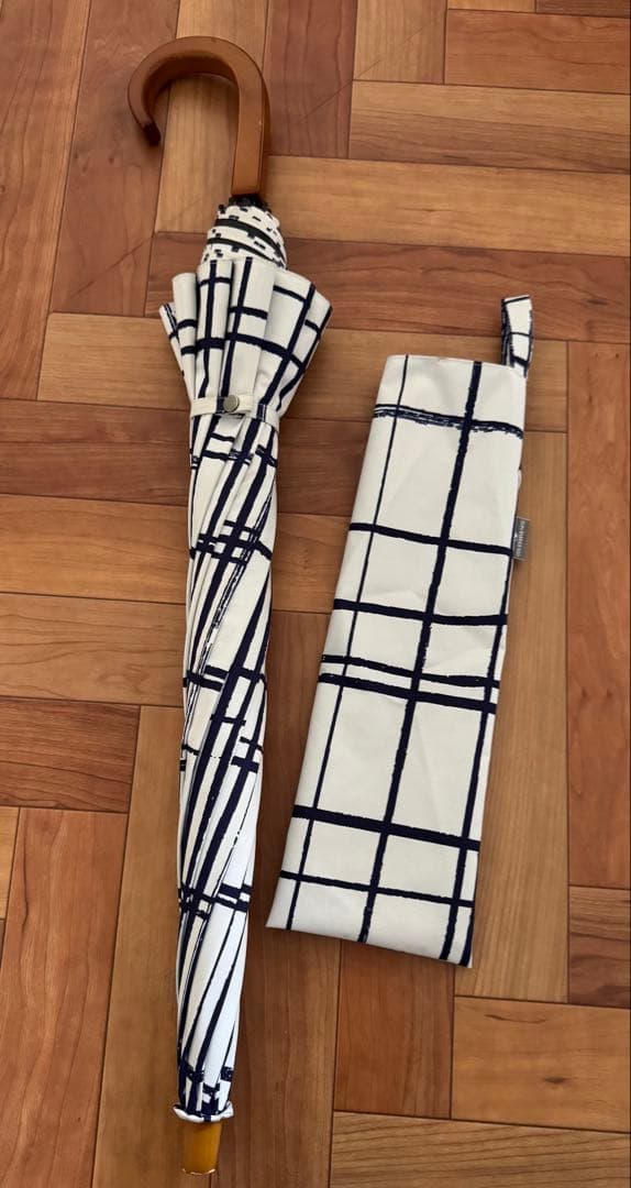 【紫外線100%カット】サンバリア二段折り日傘