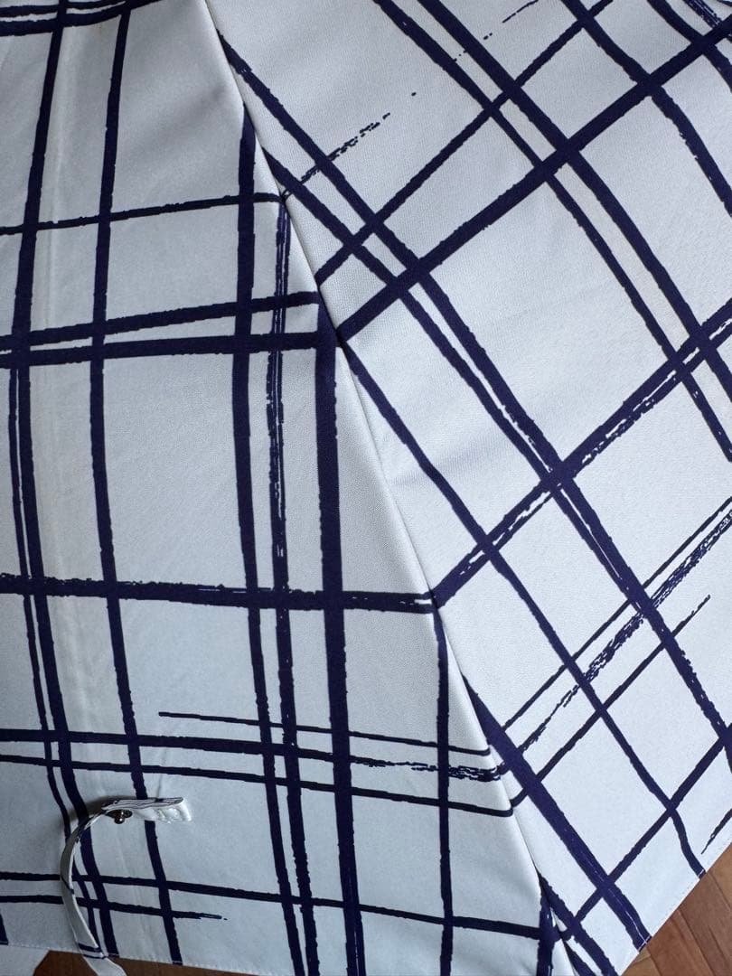 【紫外線100%カット】サンバリア二段折り日傘