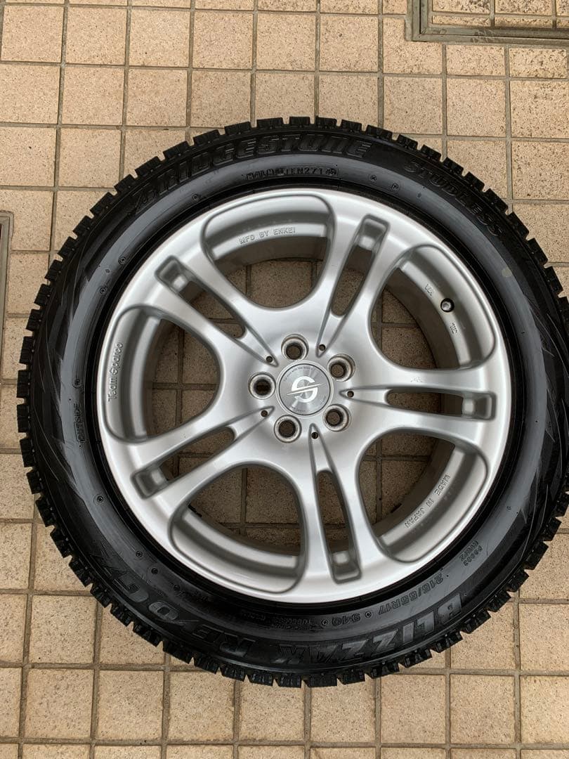 ブリヂストンスタッドレス215/55R17 Team Sparcoホイール