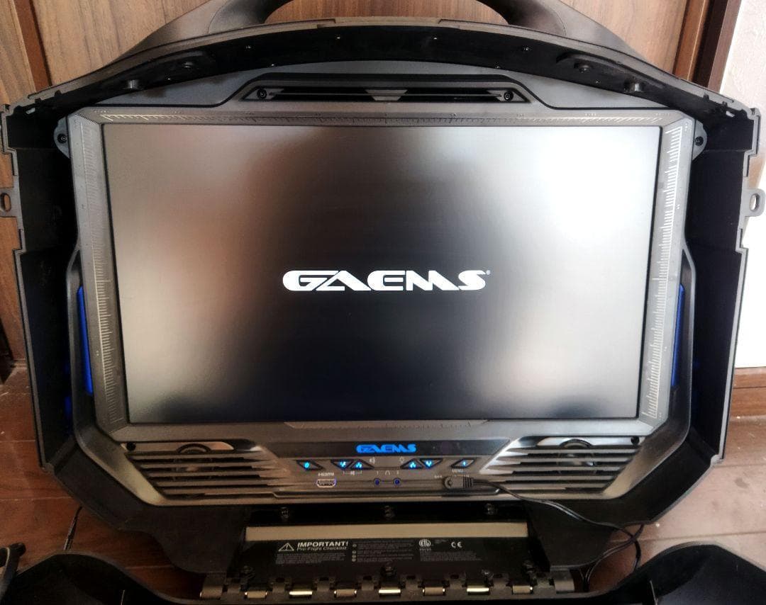 持ち運び ゲーミングモニター ディスプレイ 19インチ キャリーケース USA製