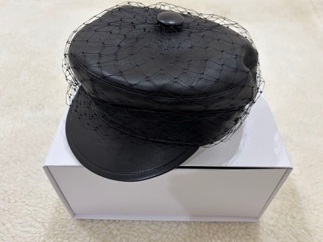 DIOR キャスケット　ベール付き