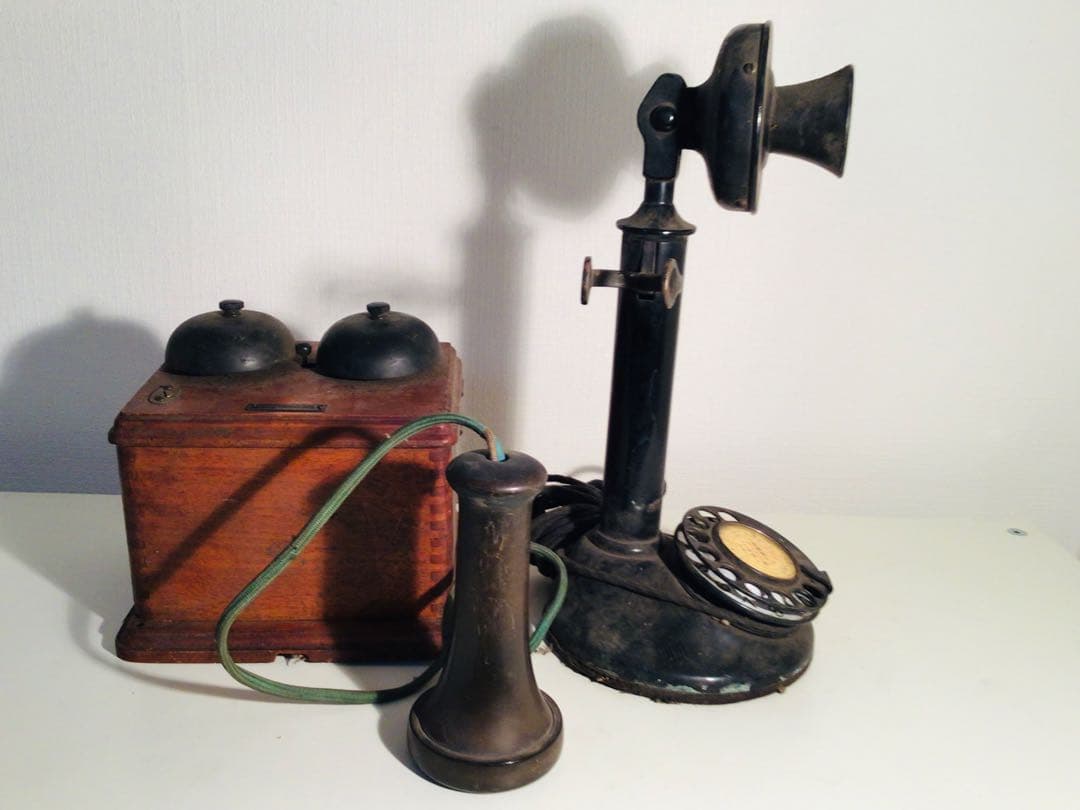 博物館級 昭和レトロ アンティーク 当時物 黒電話機 ダイヤル式