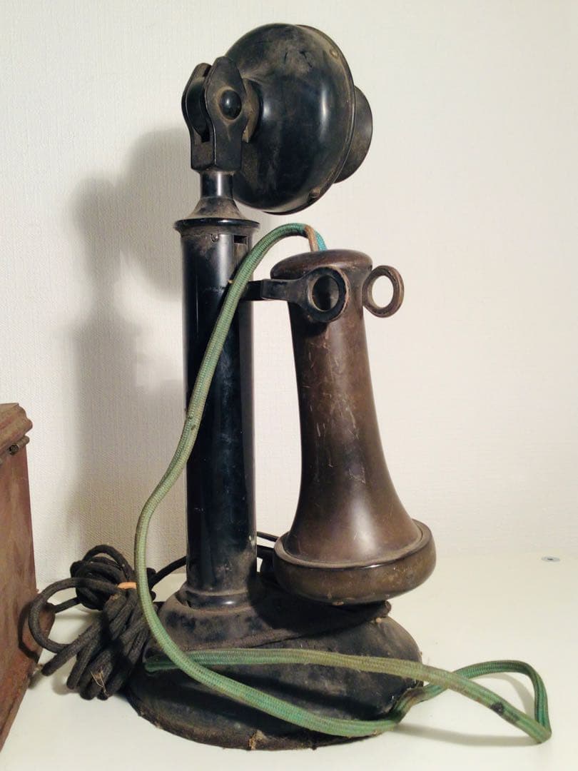 博物館級 昭和レトロ アンティーク 当時物 黒電話機 ダイヤル式